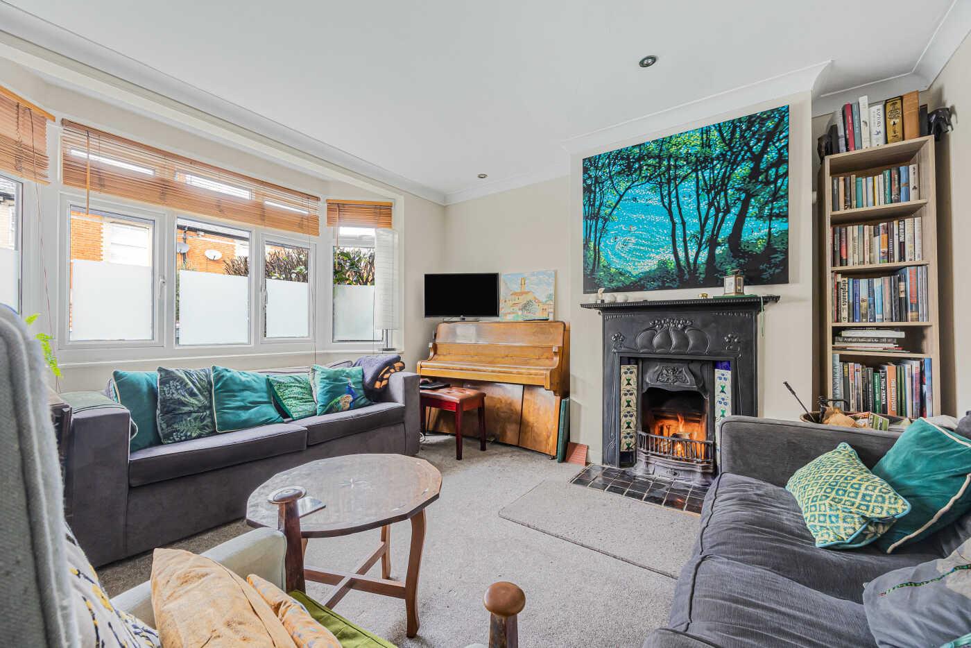 3 bed property in Niagara Road, Henley-On-Thames